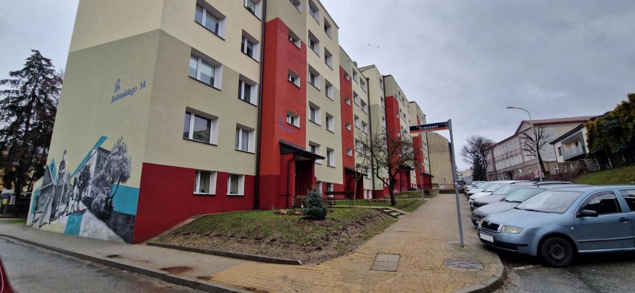 Apartament W Srodmiesciu Sanok Exterior foto